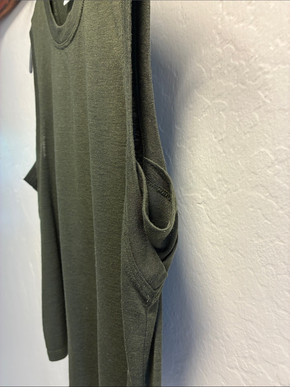 Athleta Olive Tank Top in Deep Green Size Small - Picture 2 of 7